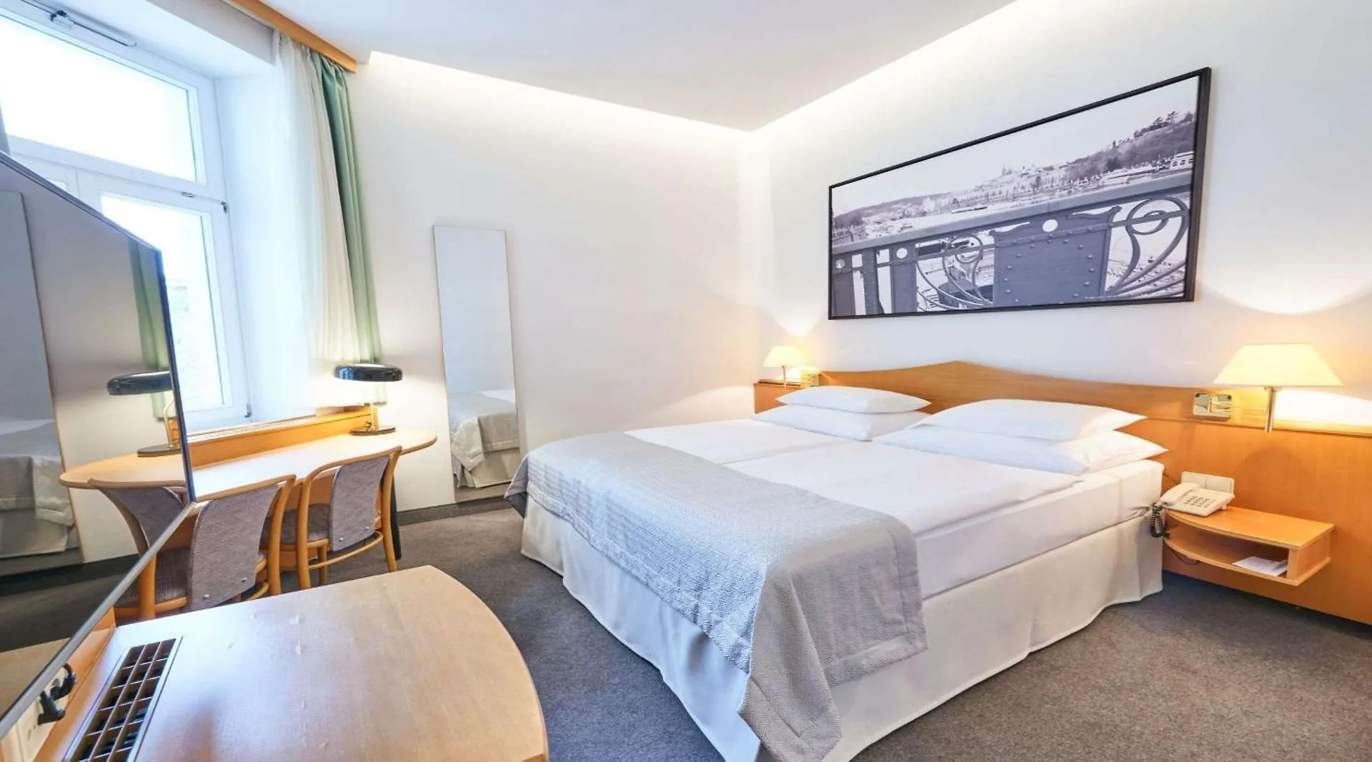 Best Western Hotel Moran Prag 4*,
