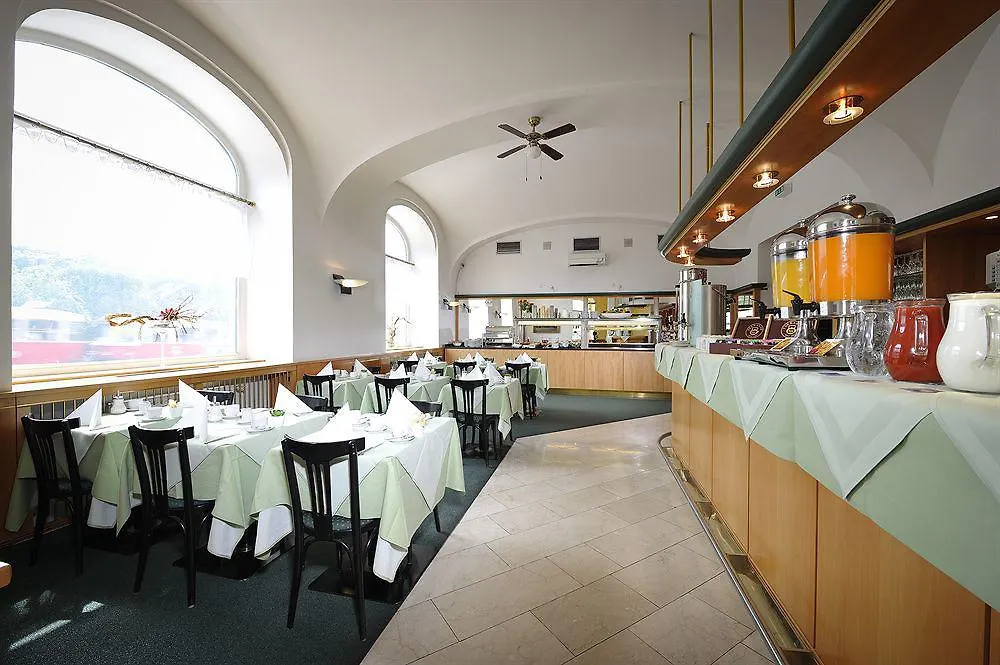 Best Western Hotel Moran Prag 4*,