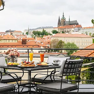 Hotel Four Seasons, Praha