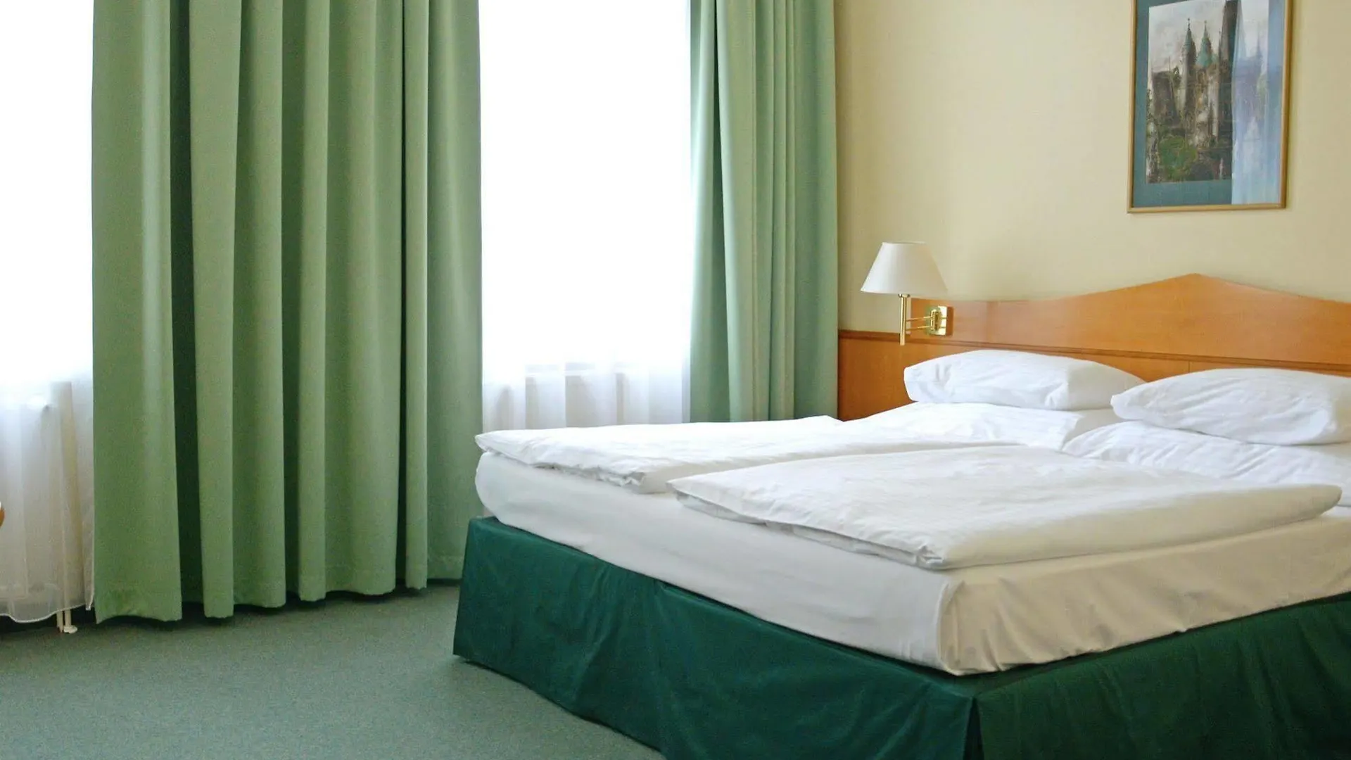 Best Western Hotel Moran Praha 4*,